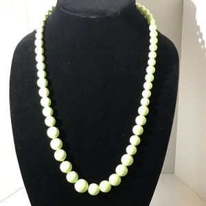 Vintage Light Green Graduated Bead Necklace